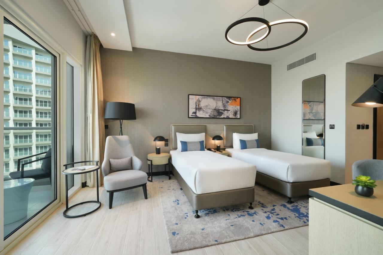 Отель Damac Hills 2 Hotel, An Edge By Rotana