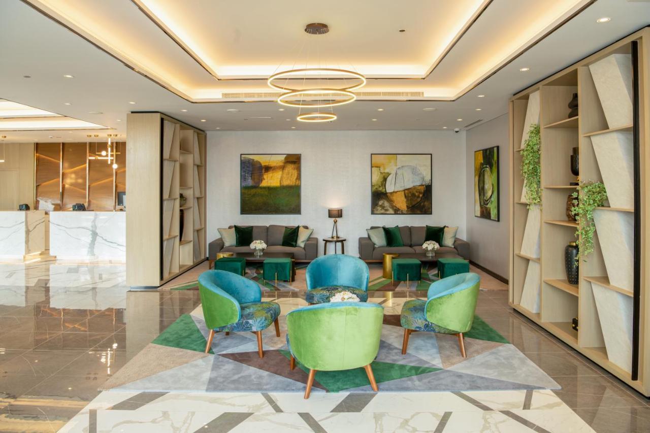 Отель Damac Hills 2 Hotel, An Edge By Rotana