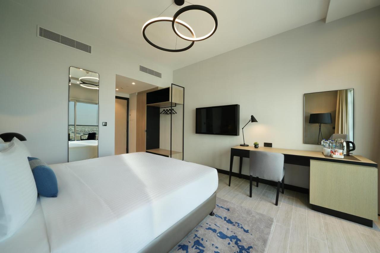 Damac Hills 2 Hotel, An Edge By Rotana Дубай